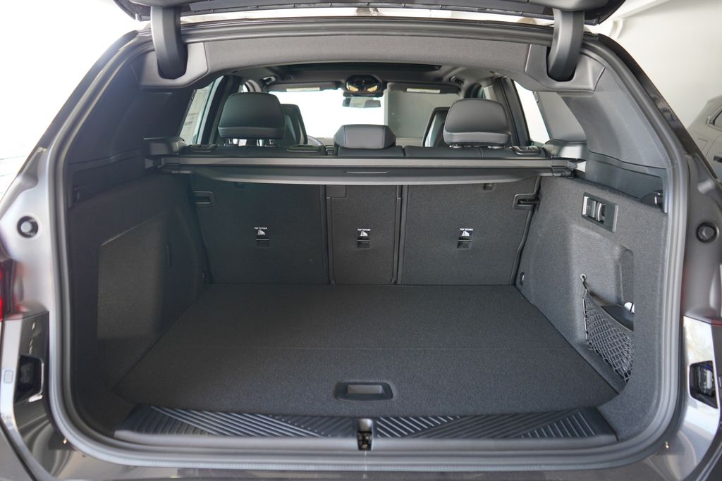 Thumbnail: 2026 BMW X3 - 21