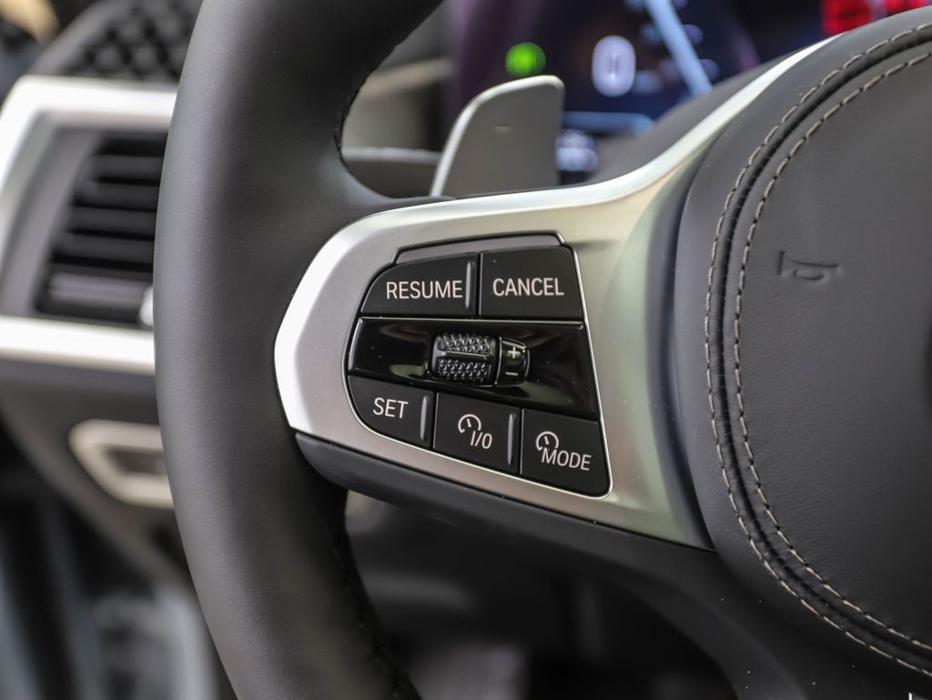 Thumbnail: 2026 BMW X7 - 12