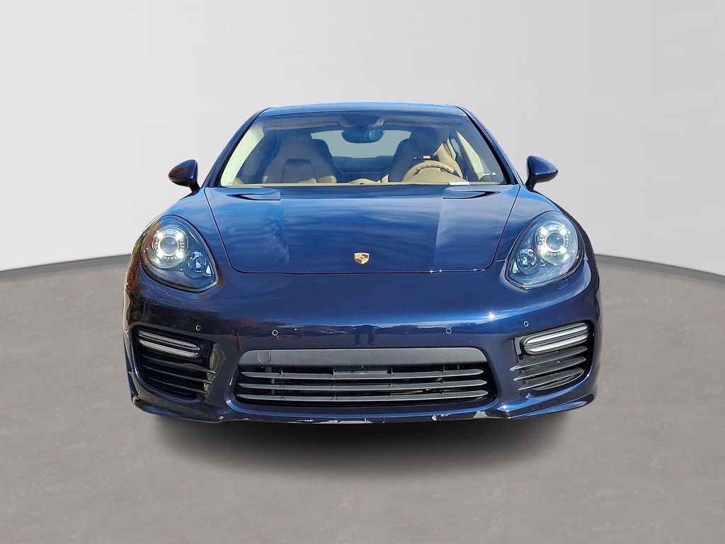 2016 Porsche Panamera GTS 2