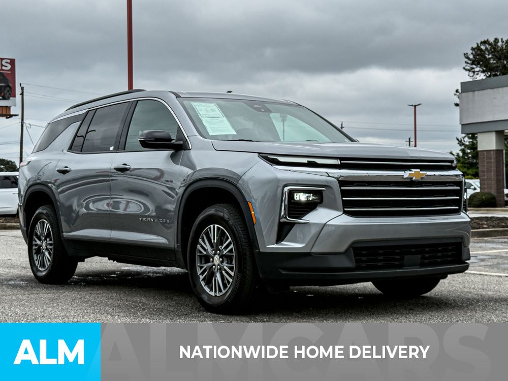 Used 2025 Gray Chevrolet LT image 4