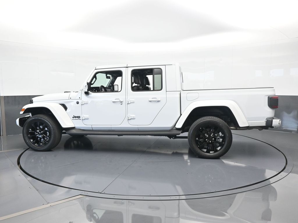 Used 2022 Jeep Gladiator High Altitude with VIN 1C6HJTFG4NL150163 for sale in Miami, FL