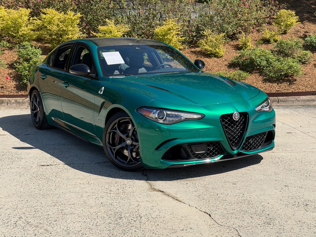 2023 Alfa Romeo Giulia Quadrifoglio RWD