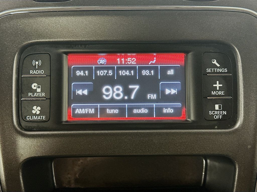 Used 2018 Gray Dodge SE image 17