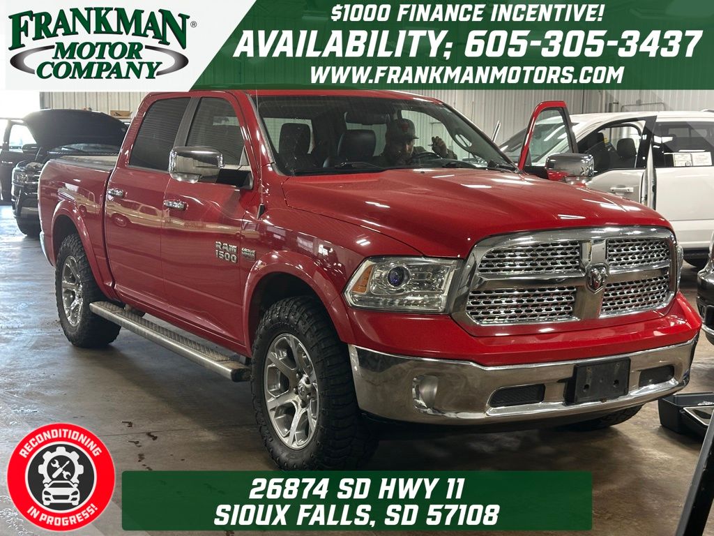 2016 RAM 1500 Laramie Crew Cab 4WD