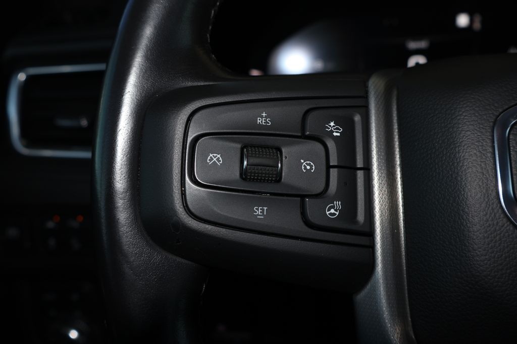 2022 GMC Yukon Denali 13