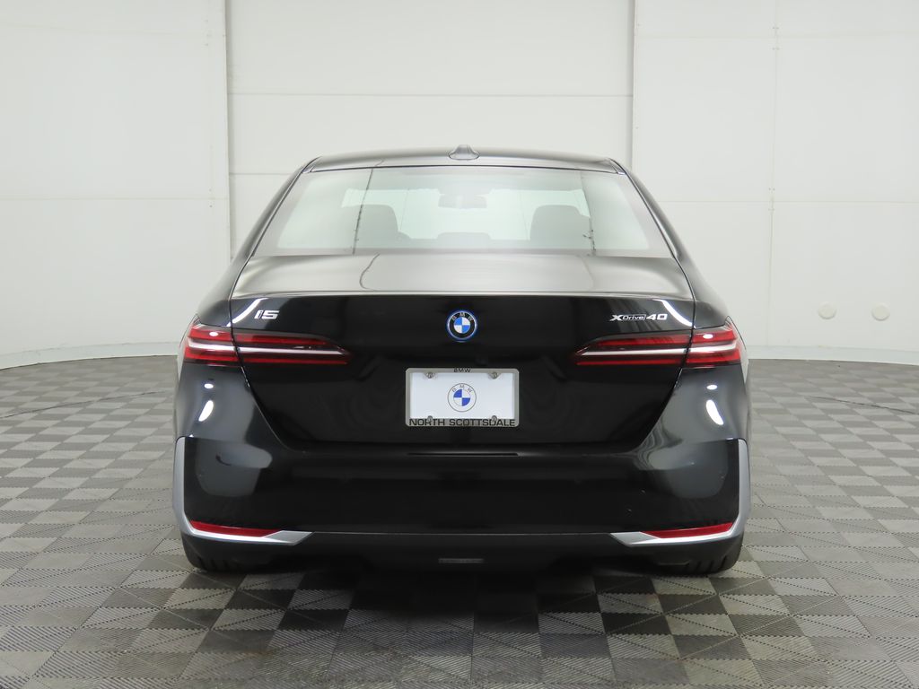 Thumbnail: 2025 BMW i5 - 6