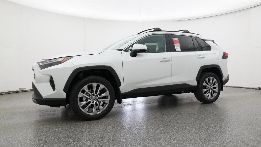 Thumbnail: 2025 Toyota RAV4 - 31