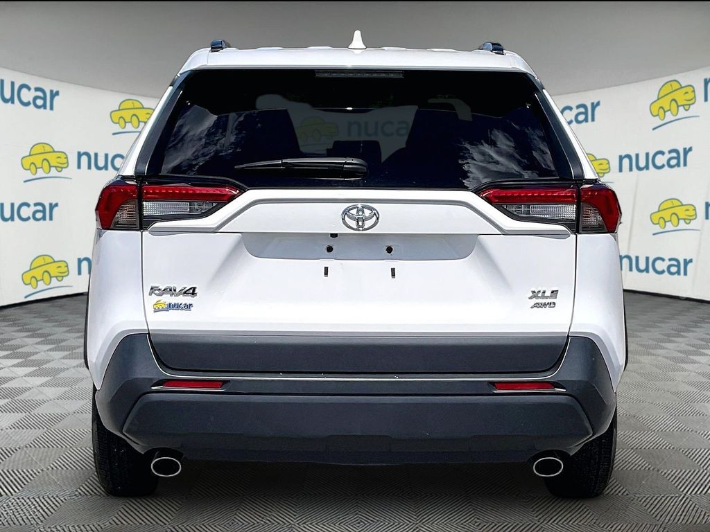 2024 Toyota RAV4 — photo 5