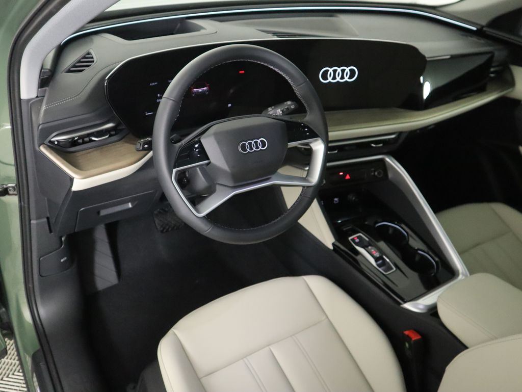 Thumbnail: 2025 Audi Q5 - 11