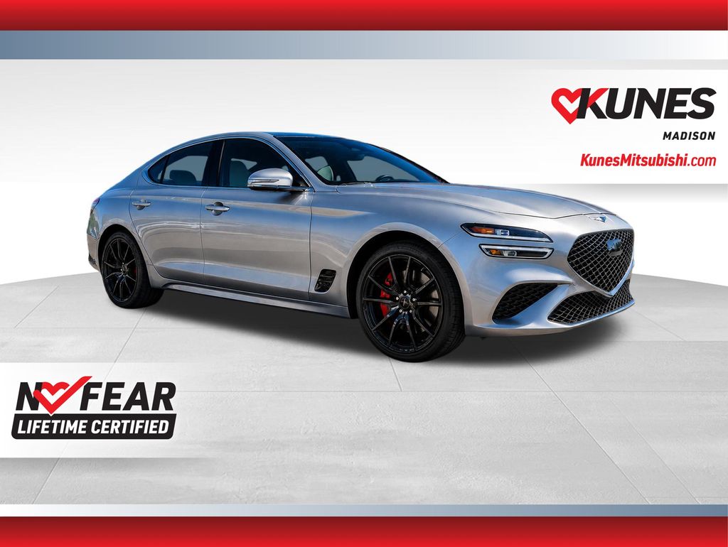Savile Silver 2025 Genesis G70 2.5T Standard RWD Sedan Rear-Wheel Drive 8-Speed Automatic