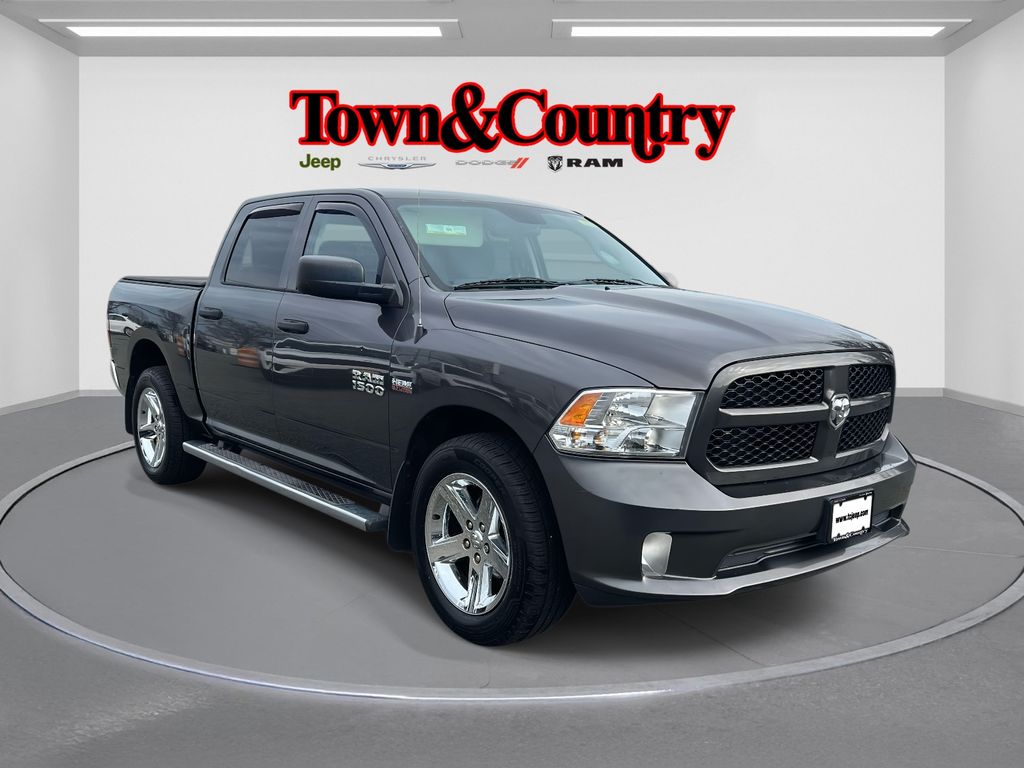 2015 RAM 1500 Express Crew Cab 4WD