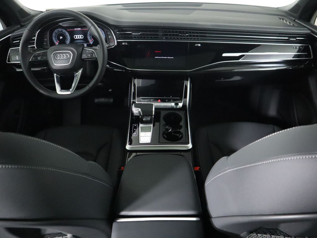 Thumbnail: 2026 Audi Q7 - 15