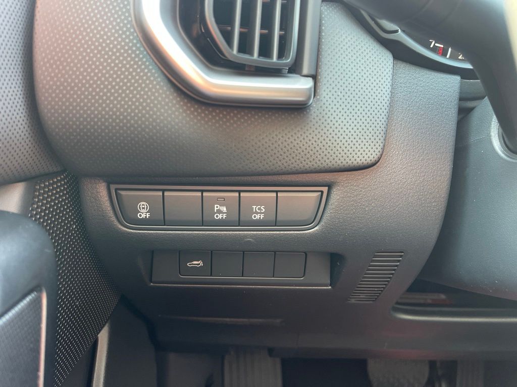 New 2026 Jet Black Mica Mazda 2.5 S Meridian Edition image 12