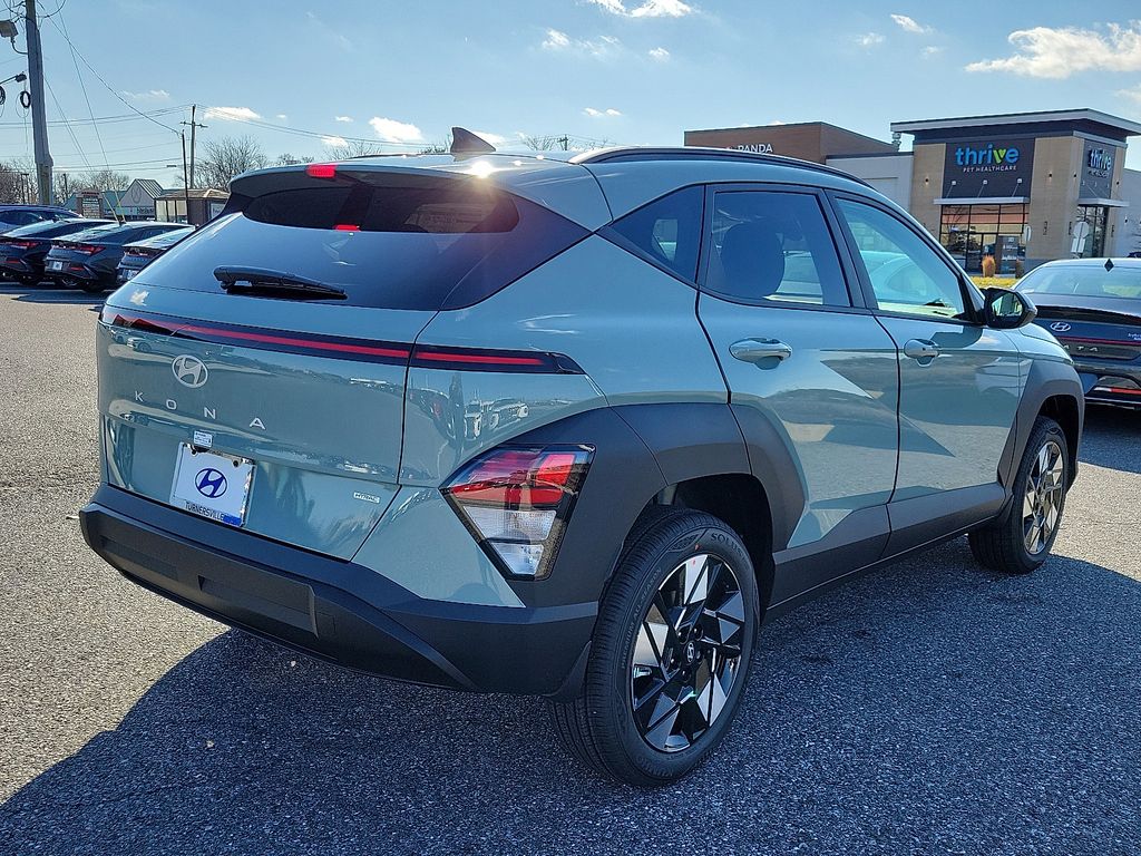 2025 Hyundai Kona SEL 4