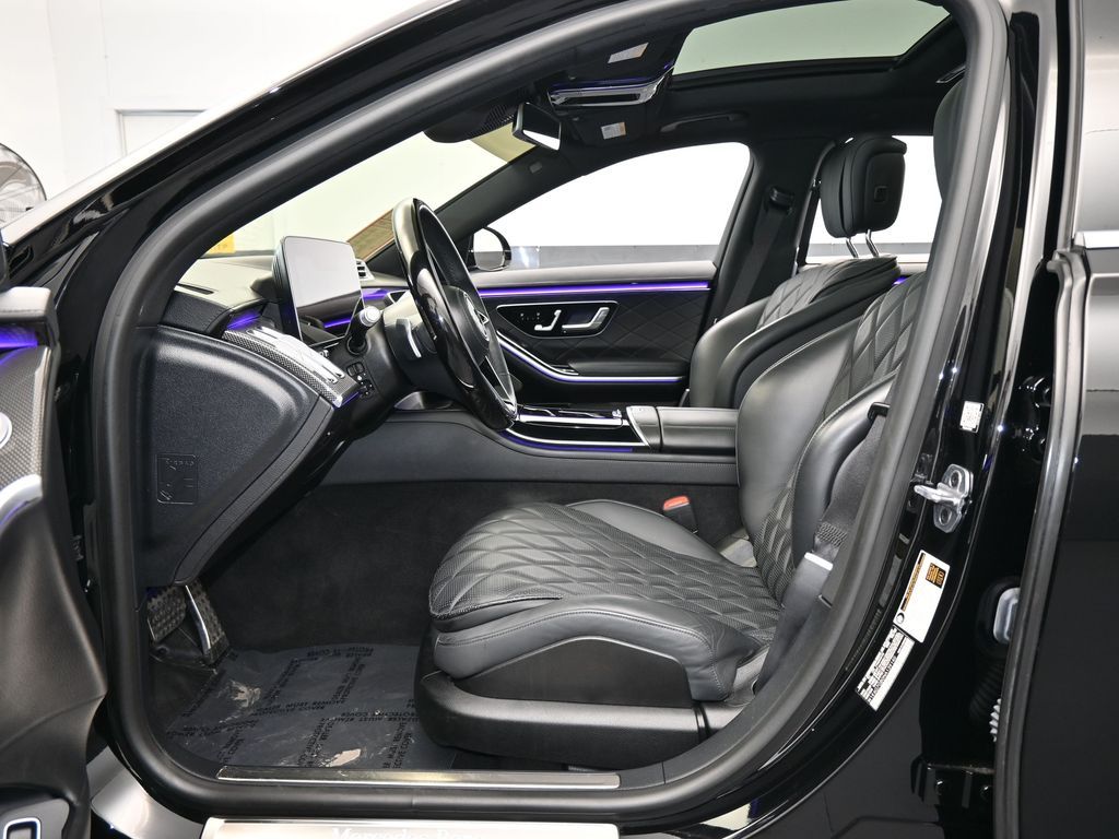 Used 2022 Onyx Black/Mojave Silver Mercedes-Benz S 580 image 12