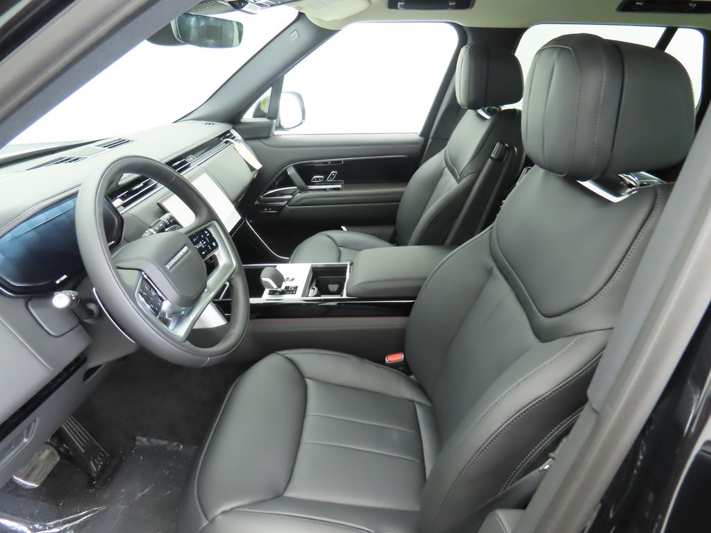 Thumbnail: 2025 Land Rover Range Rover - 20