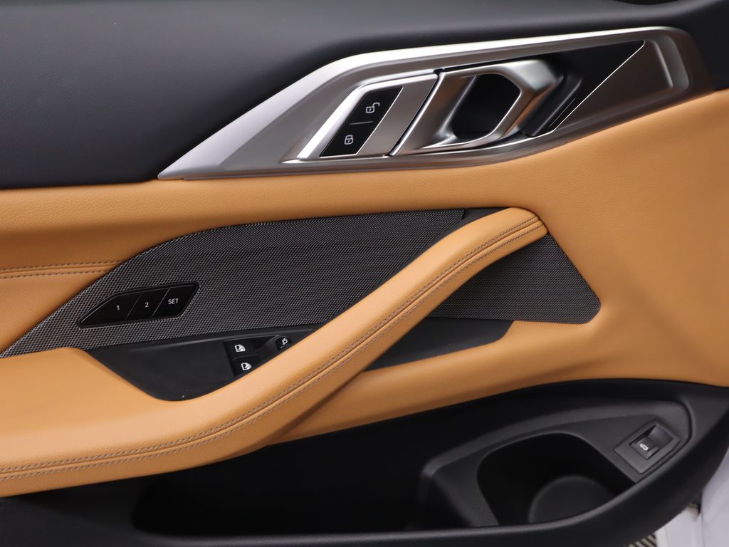 Thumbnail: 2025 BMW 4 Series - 24