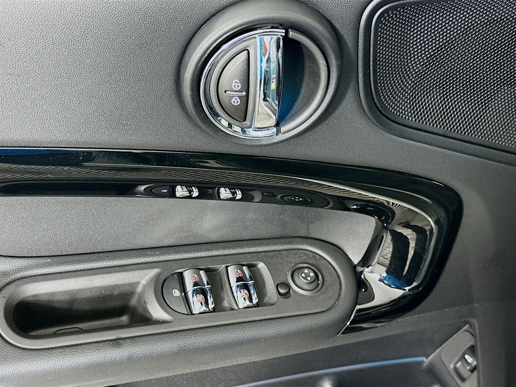 Thumbnail: 2023 MINI Cooper Countryman - 18