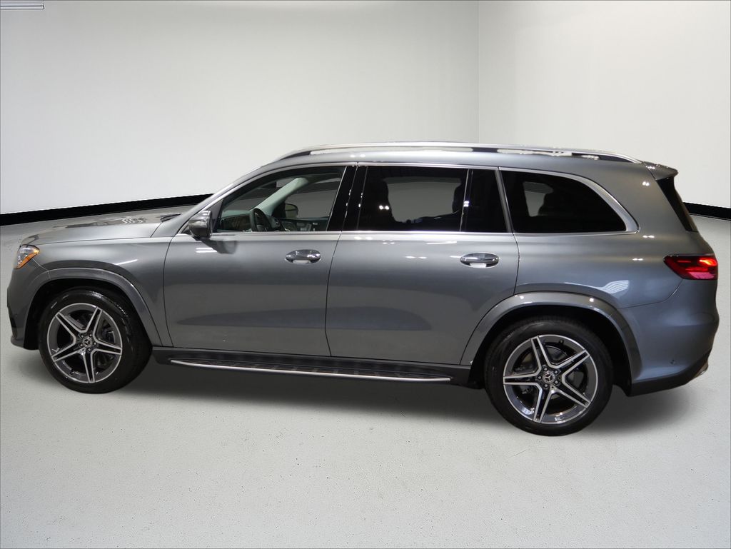 Thumbnail: 2026 Mercedes-Benz GLS - 2