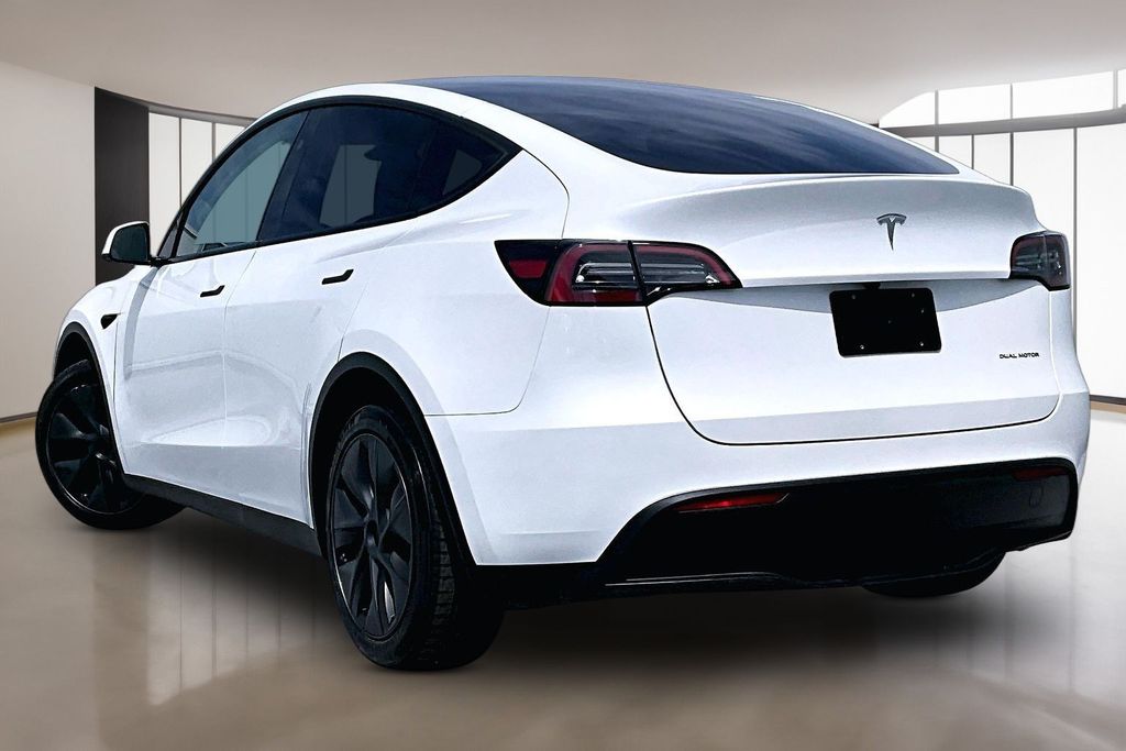 2025 Tesla Model Y Long Range AWD