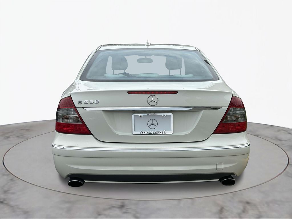 2009 Mercedes-Benz E-Class E 550 9