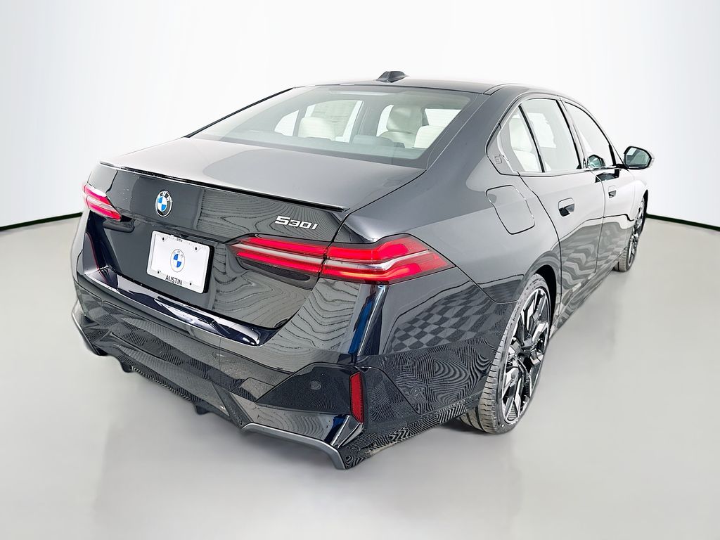 Thumbnail: 2026 BMW 5 Series - 5