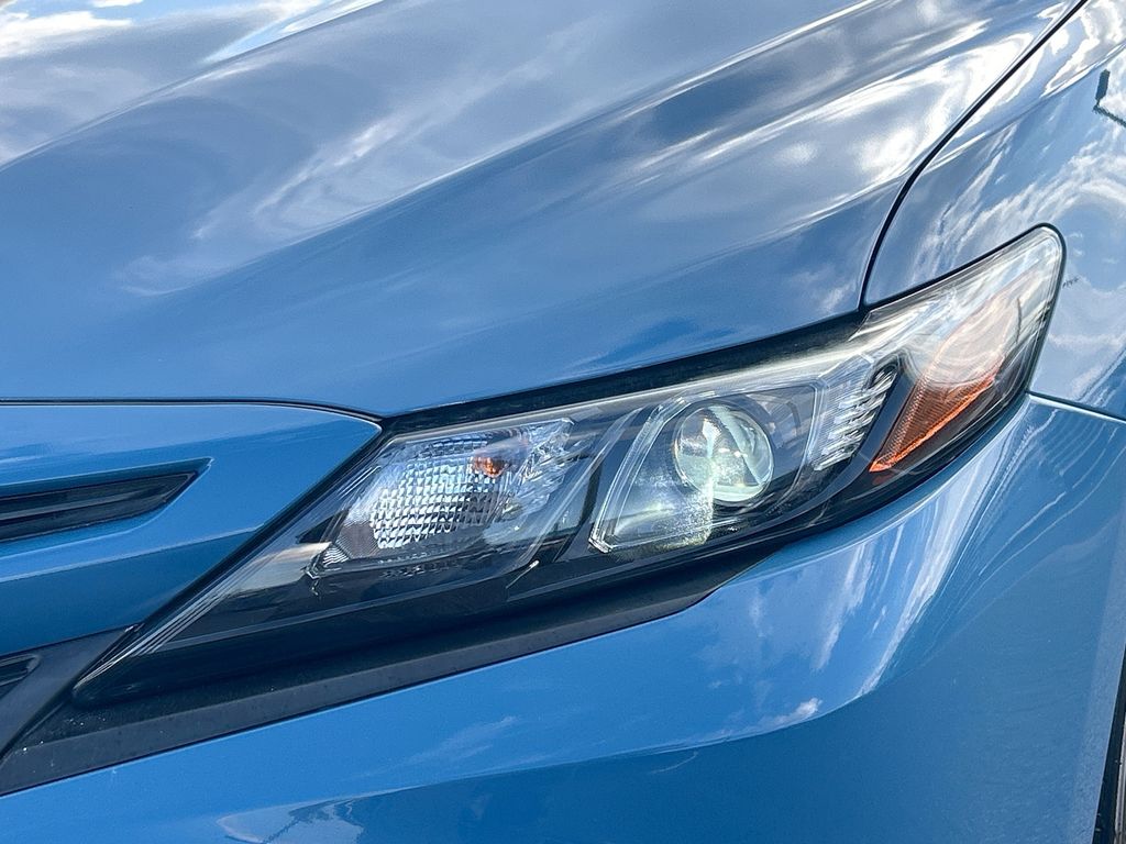 Thumbnail: 2023 Toyota Camry - 26