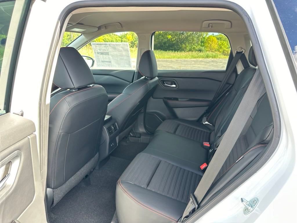 2025 Nissan Rogue Rock Creek photo