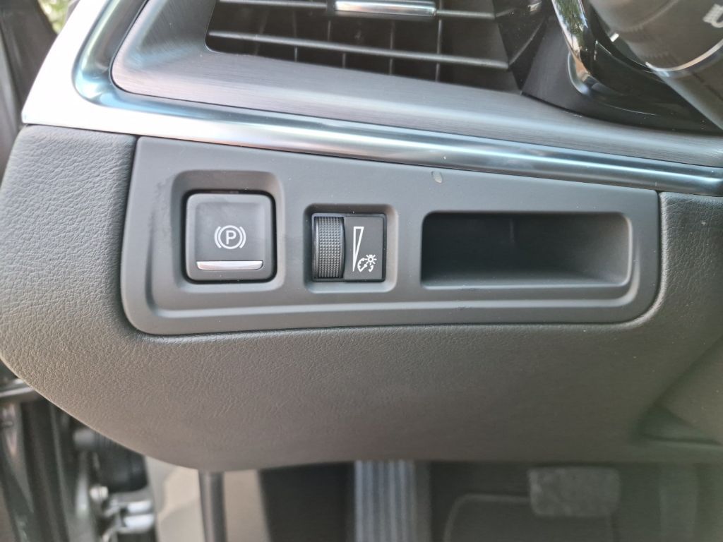 New 2026 Silver Cadillac Luxury image 33