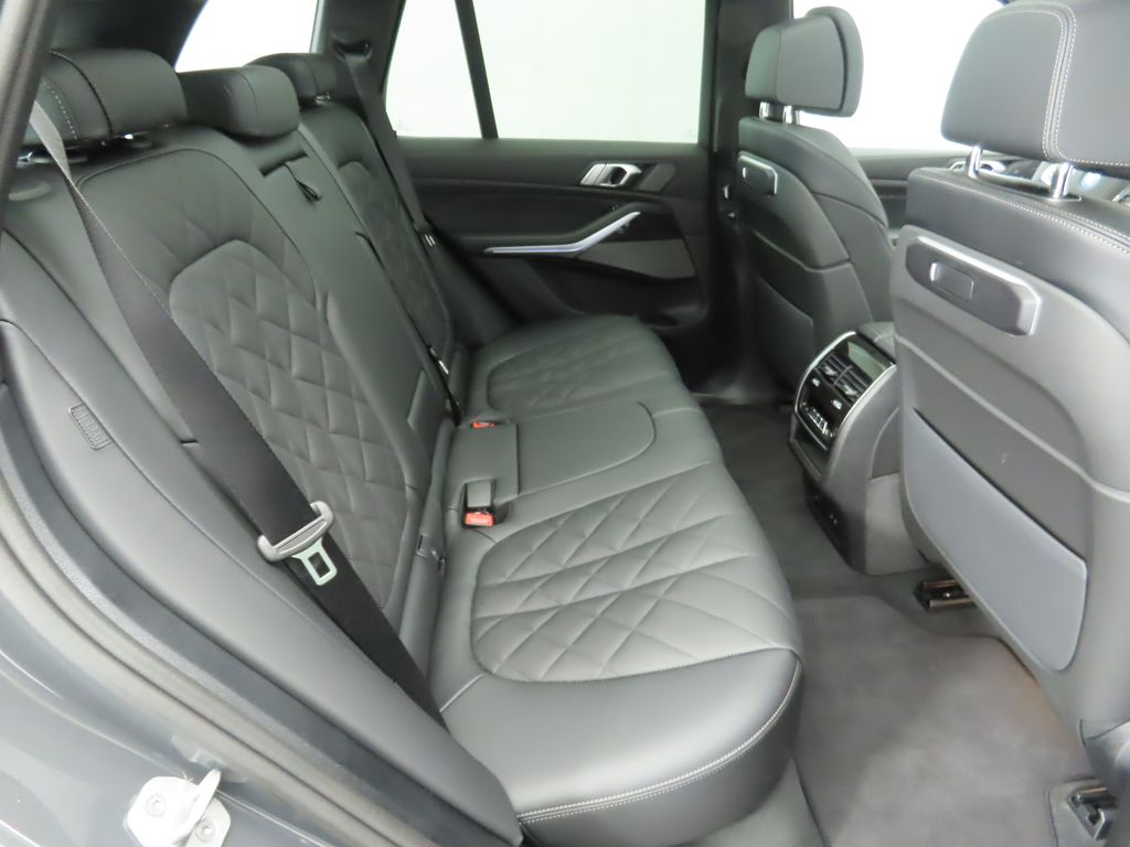 Thumbnail: 2026 BMW X5 - 22