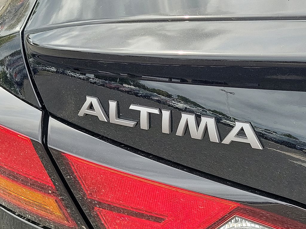Thumbnail: 2025 Nissan Altima - 5