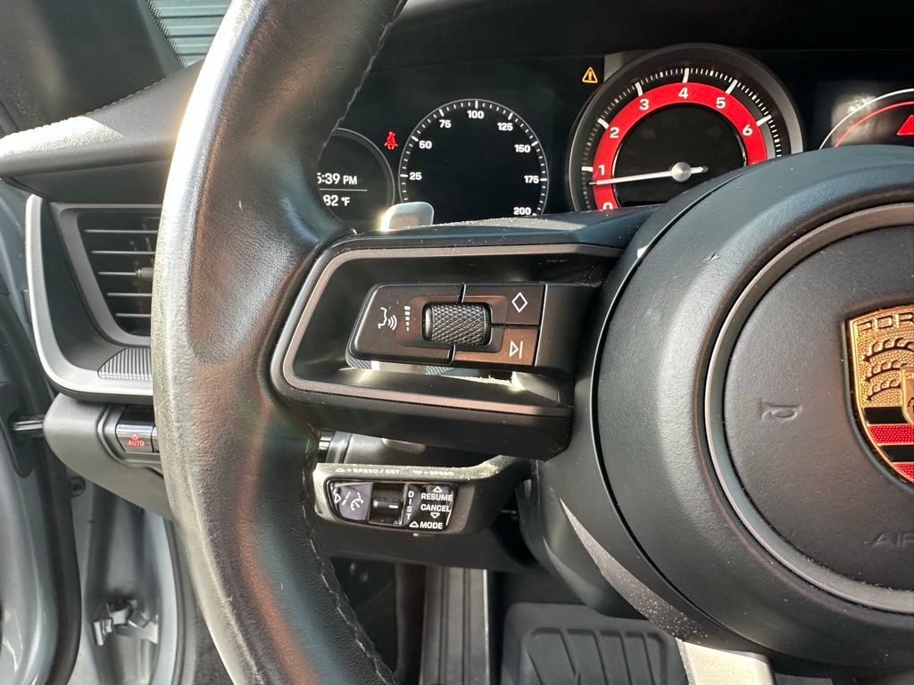 Thumbnail: 2020 Porsche 911 - 26