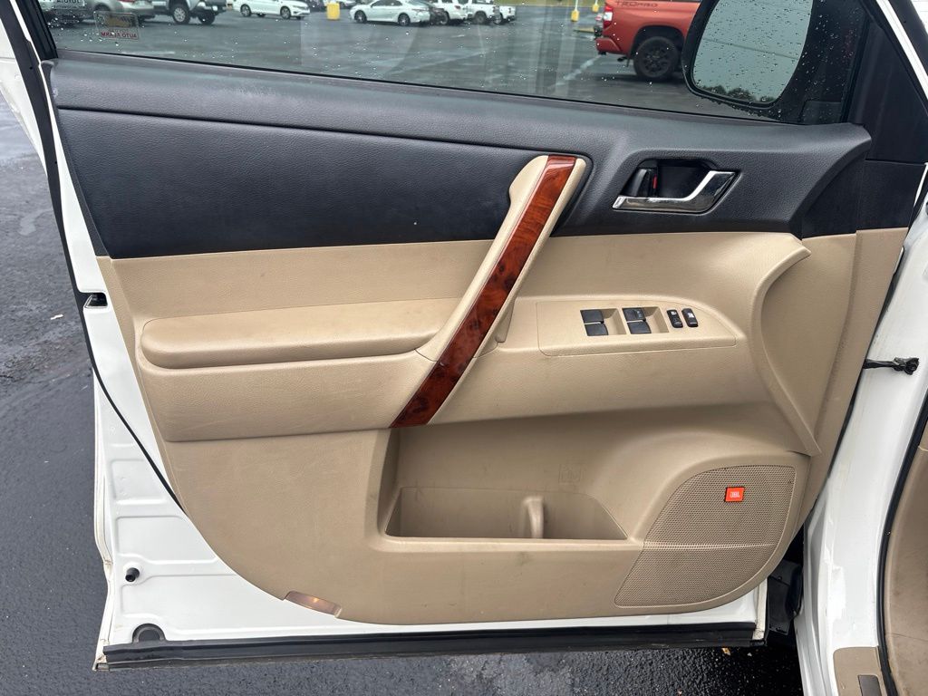 Used 2012 Toyota Highlander SUV