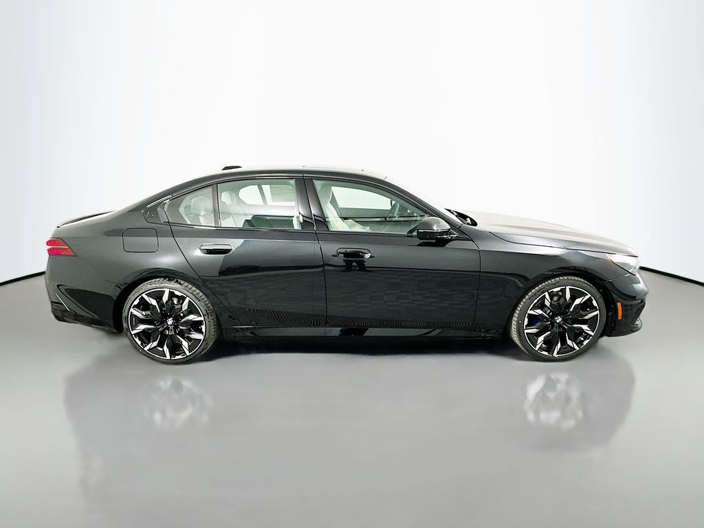 Thumbnail: 2026 BMW 5 Series - 4