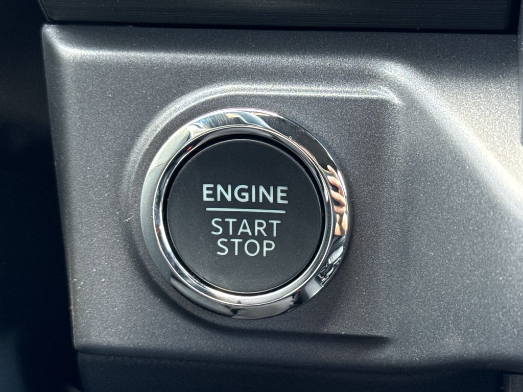 New 2026 Black Ford XLT image 41