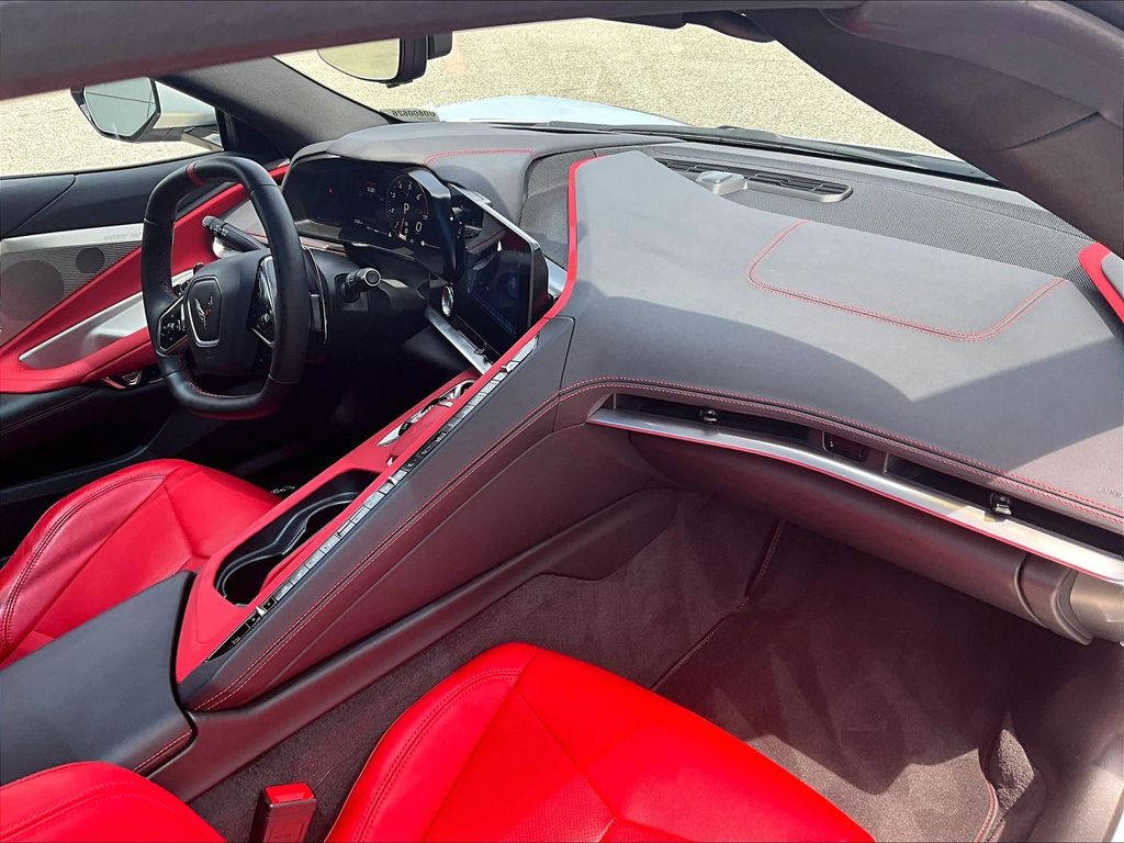 2024 Chevrolet Corvette — photo 14