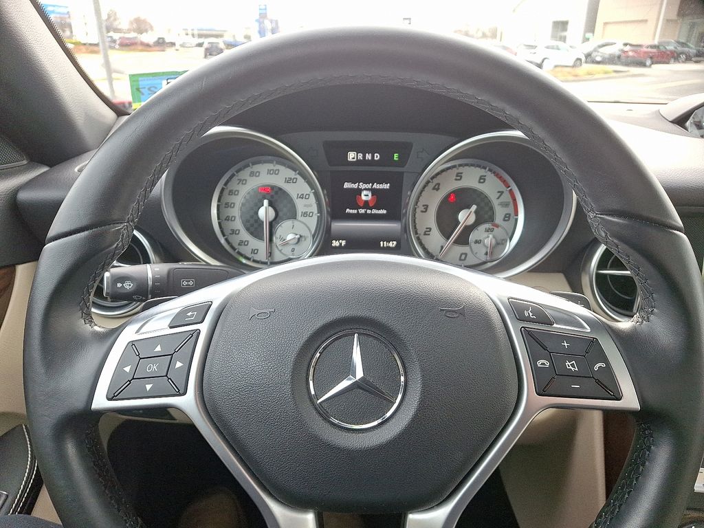 Thumbnail: 2016 Mercedes-Benz SLK - 19