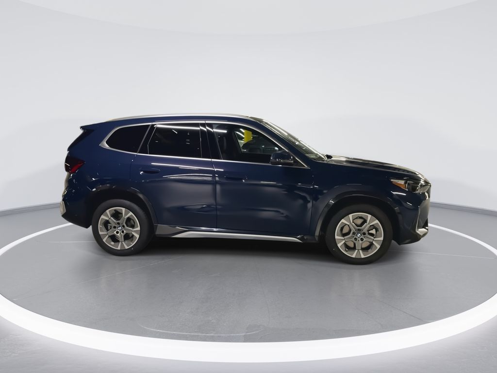 Thumbnail: 2026 BMW X1 - 9