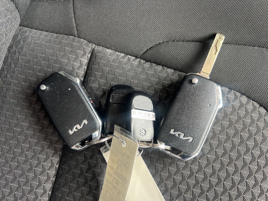 2023 Kia Sportage LX photo