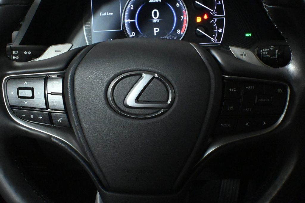 Thumbnail: 2023 Lexus ES - 19