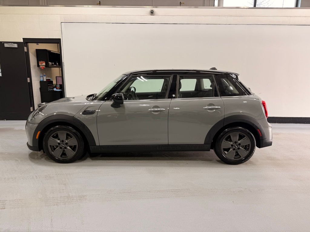 2023 MINI Cooper Base 2