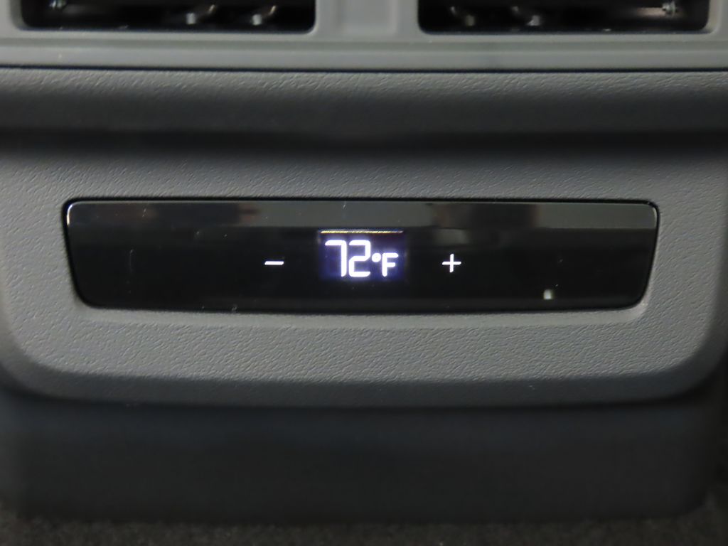 Thumbnail: 2025 Audi Q5 - 24