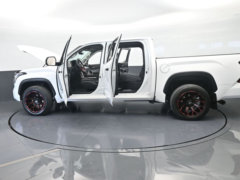 Used 2024 Wind Chill Pearl Toyota SR5 image 77