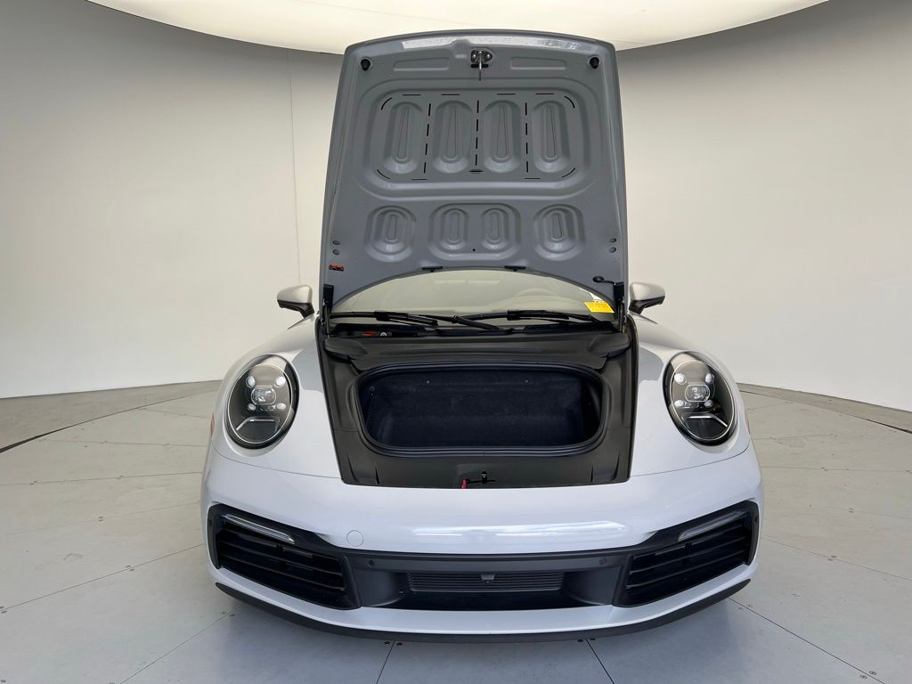 Thumbnail: 2024 Porsche 911 - 26