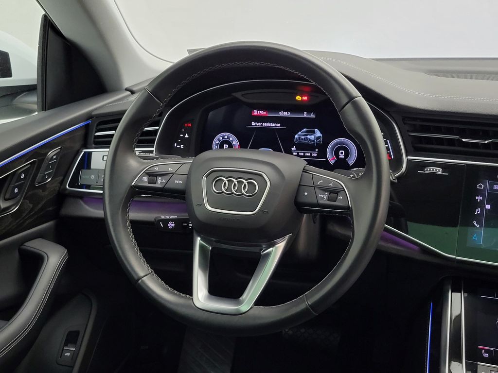 Thumbnail: 2023 Audi Q8 - 20