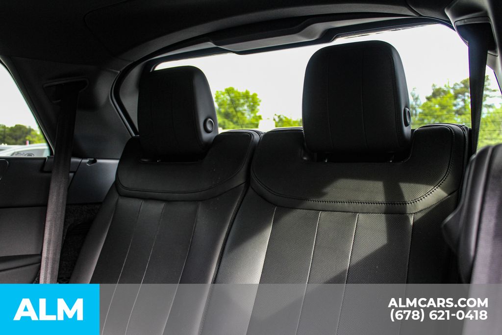 Used 2024 Black Land Rover SE image 18
