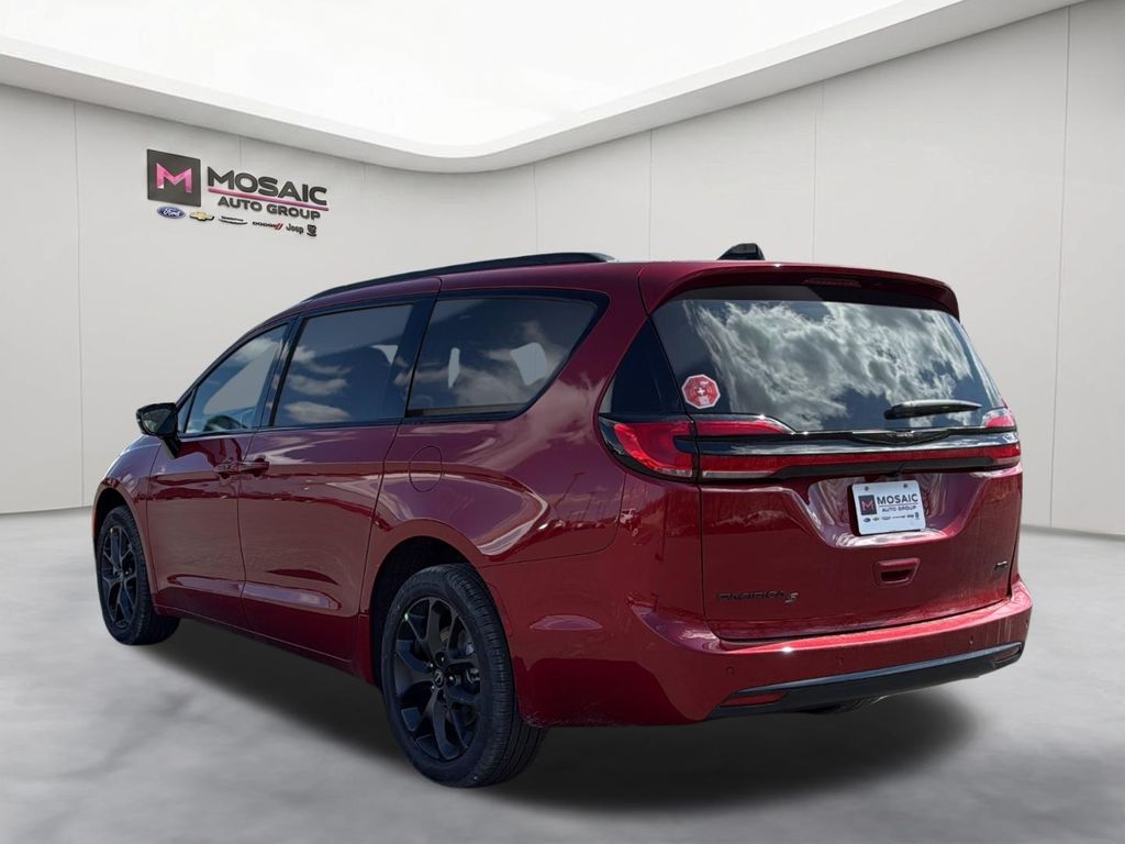 2026 Chrysler Pacifica
