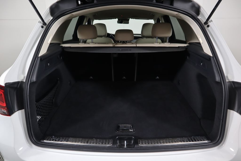 2022 Mercedes-Benz GLC 300 28