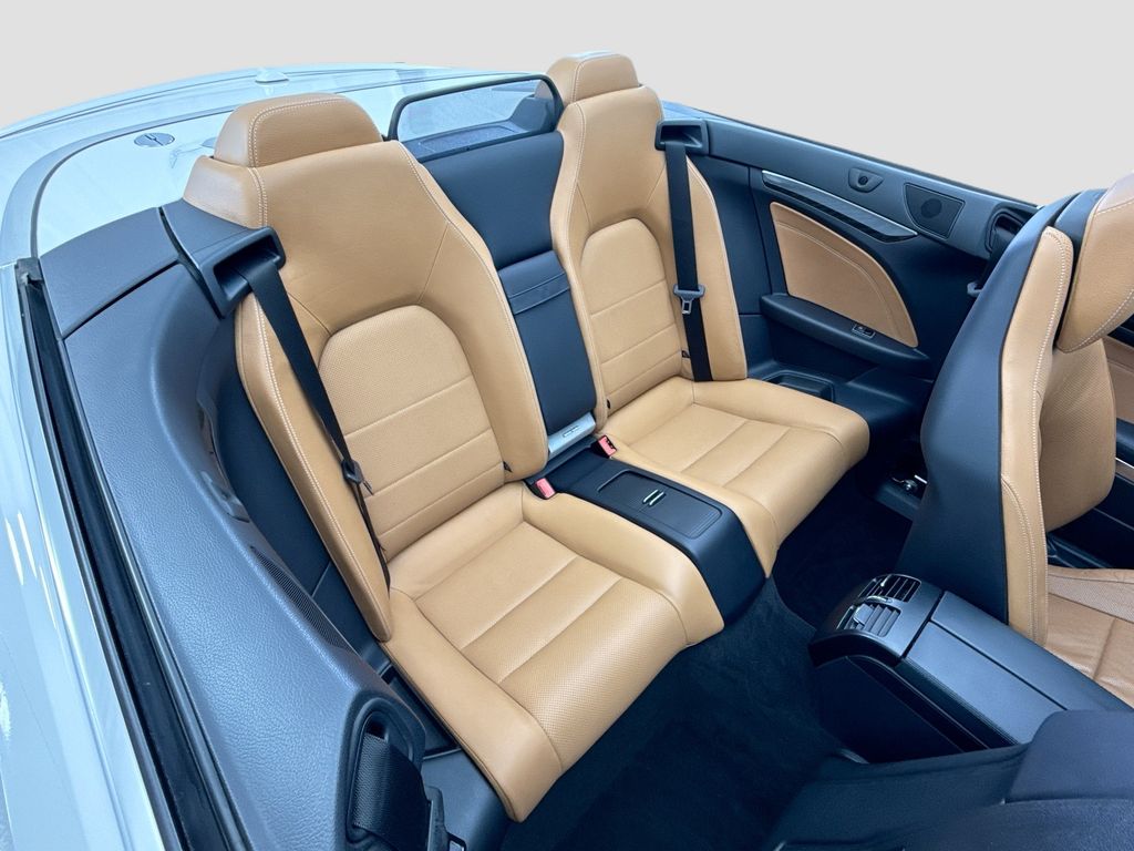 Thumbnail: 2016 Mercedes-Benz E-Class - 28
