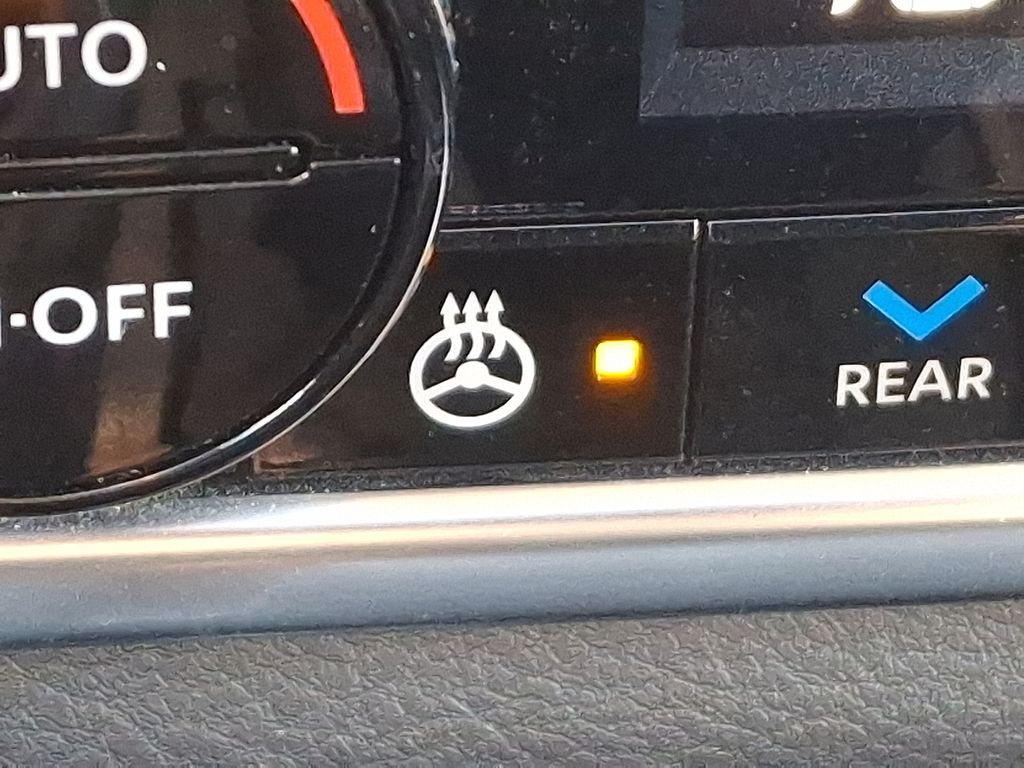 Thumbnail: 2022 Nissan Rogue - 26